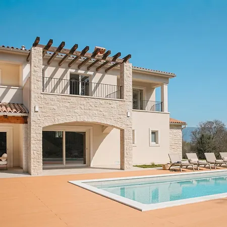 Villa Lapidea