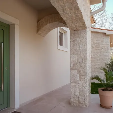 Lapidea Villa *