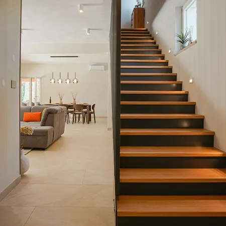 Lapidea Villa *
